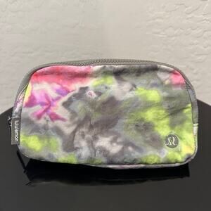 🆕 LULULEMON | Pink Green Multicolor Everyday Crossbody Everywhere Belt Bag